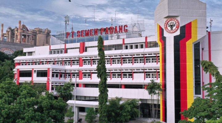 Gedung Perkantoran Semen Padang di Indarung, Kota Padang, Sumatera Barat
