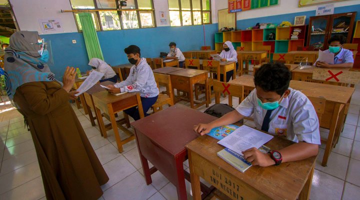 Sekolah Tatap Muka di Sumut Ditunda